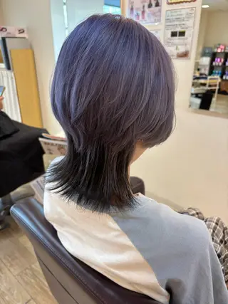 ショート カラー しみず まりかのヘアスタイル