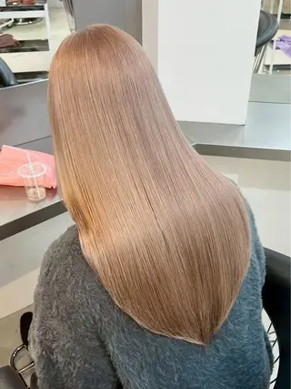 ロング MAHIRO LUCKTOKYOのヘアスタイル