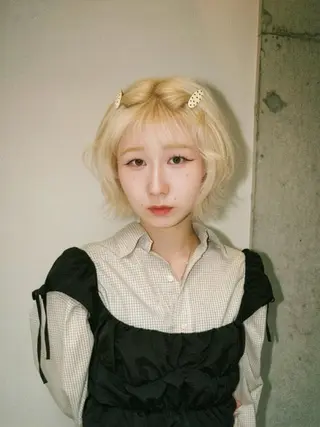 ショート カラー 🌝ぷる艶ハイトーン 柔らかヘア🍅まあやのヘアスタイル