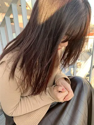 ロング カラー 榑松 恵里のヘアスタイル