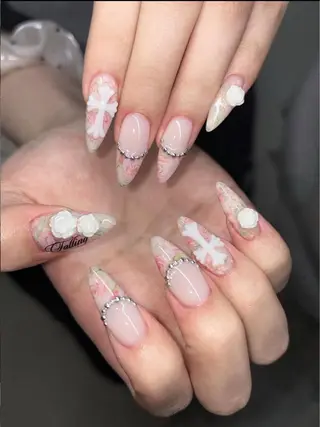 ネイル Rina Mika Nailsのネイルデザイン