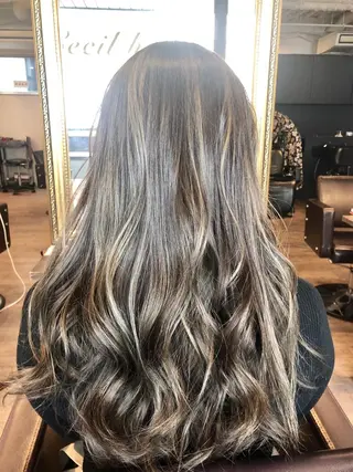 セミロング カラー 美髪・艶髪特化美容師 RYOJIのヘアスタイル