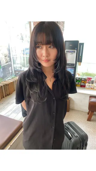 ミディアム レイヤーウルフ エクステ磯部のヘアスタイル