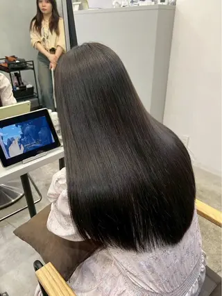 ロング パーマ 🍒モテ暖色カラー × うる艶✧ ゆなのヘアスタイル