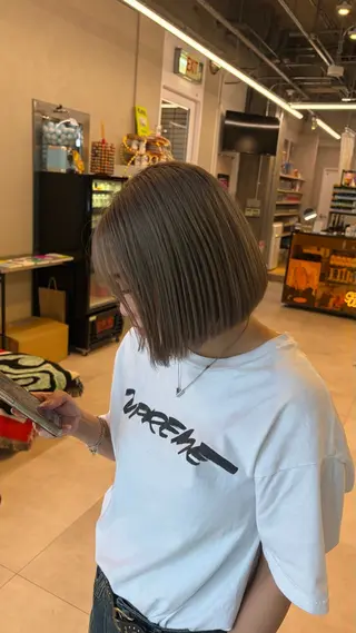 カラー sara ブリーチカラーのヘアスタイル