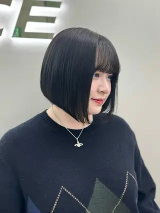 ショート カラー ヘアアレンジ 縮毛矯正🤍 ボブ/ HIKARIのヘアスタイル
