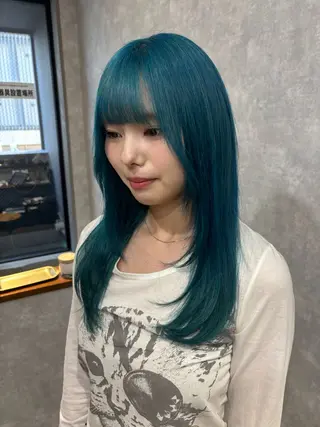 セミロング カラー 🌐NATSUMI 🌐【寒色カラー】のヘアスタイル