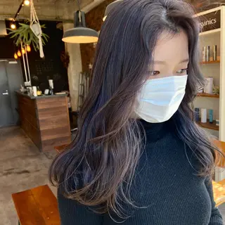 ロング カラー 透け感カラー/ momo🦕のヘアスタイル