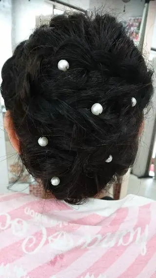ヘアアレンジ セミロング 工藤 マユナのヘアスタイル