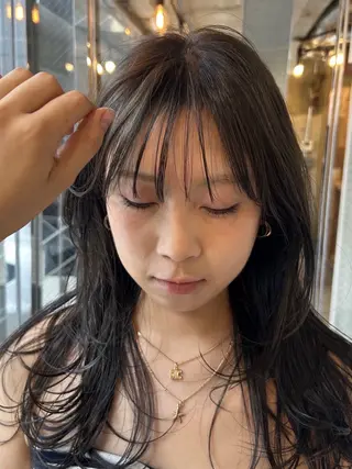 ロング カラー momona english okのヘアスタイル