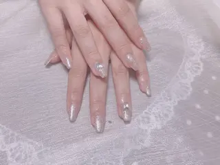 ネイル KARI ネイルサロンのネイルデザイン