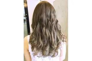 パーマ セミロング 【うねり・広がり専門 】⭕イトムラのヘアスタイル