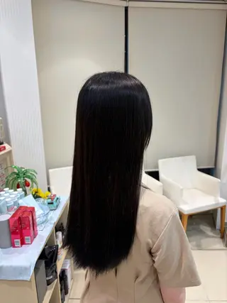 ロング 中飯 雪乃のヘアスタイル