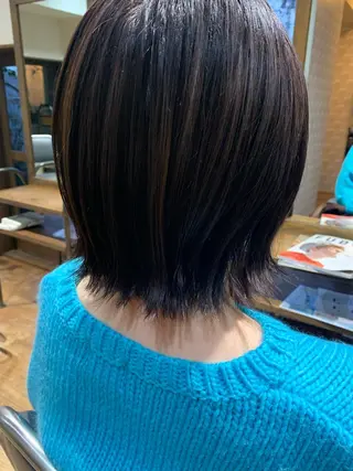カラー 塚本 悠里のヘアスタイル