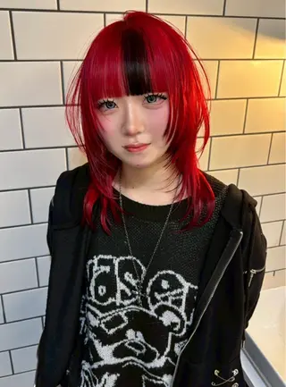 カラー 竹川 りょうのヘアスタイル