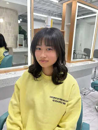 セミロング 髪質改善ELSA元町 城内譲のヘアスタイル