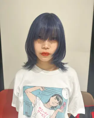 ミディアム カラー ブリーチ特化/ 派手髪/デザイン🎨のヘアスタイル