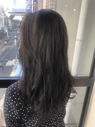 セミロング カラー 髪質改善&ブリーチ 伊勢 祐一郎のヘアスタイル