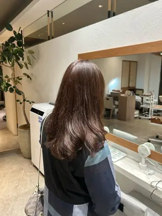 ロング カラー 依田 すみれのヘアスタイル