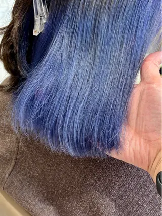 カラー YOKOI SHINJIのヘアスタイル