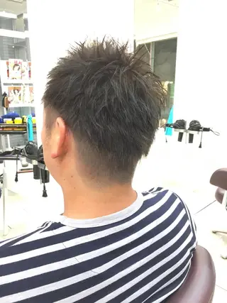 ショート カラー メンズ 中村 よしひでのヘアスタイル