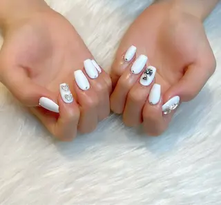 ネイル Lino+ ネイル&よもぎ蒸しのネイルデザイン