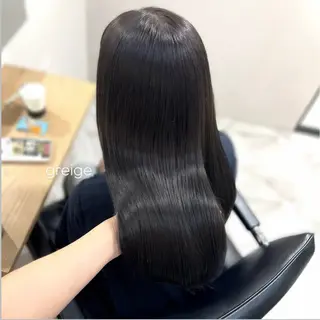 ロング カラー 前川 朋香のヘアスタイル