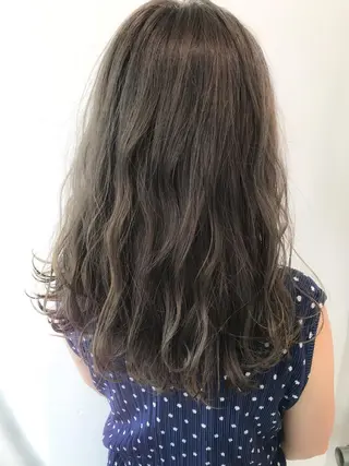 ミディアム カラー 透明感カラー/ レイヤー　YUKAのヘアスタイル