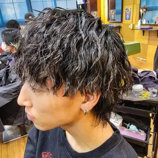 メンズ 特殊パーマ 片山恭兵のヘアスタイル
