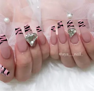 ネイル Roi ayanaのネイルデザイン