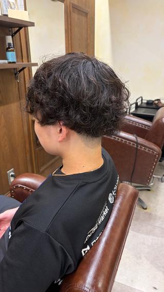 パーマ メンズ モネ｜CLUTCH メンズカットカラーのヘアスタイル