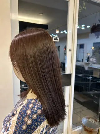 カラー 東 結菜のヘアスタイル