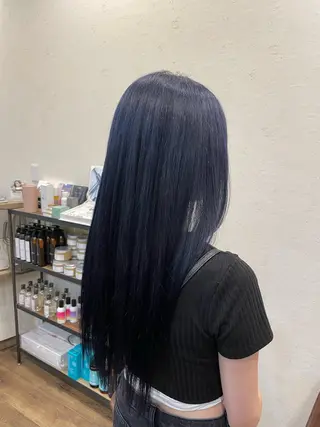 ロング ハイトーンベージュ /舘山優羽のヘアスタイル