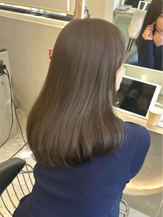 セミロング カラー ヘアアレンジ fumika🎀 ベージュのヘアスタイル
