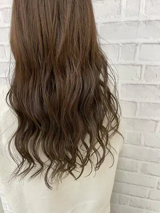 ロング カラー 川上 紗也加のヘアスタイル