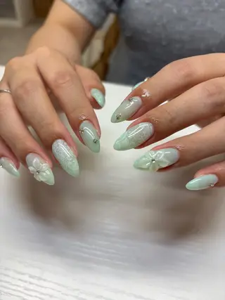 ネイル SHION  のネイルデザイン