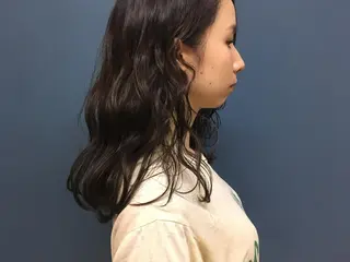 セミロング カラー パーマ 山中 直輝のヘアスタイル
