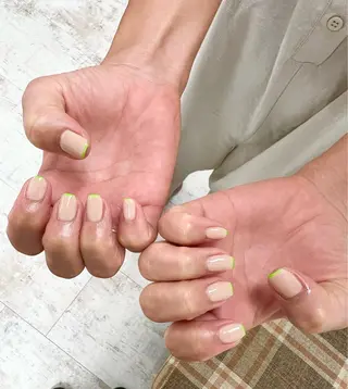 ネイル 吉田 里菜のネイルデザイン
