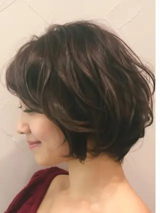 ショート カラー パーマ 髪質改善TR 透明感カラーHanaのヘアスタイル