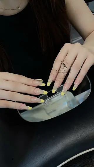 ネイル 博多 SHE Nailのネイルデザイン