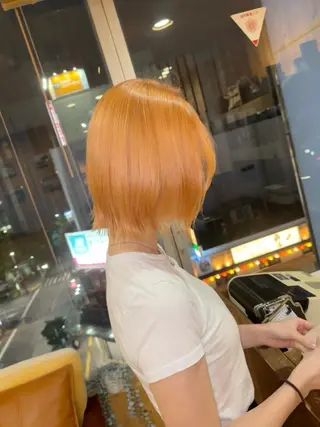 ショート ハイトーン belle ナホのヘアスタイル