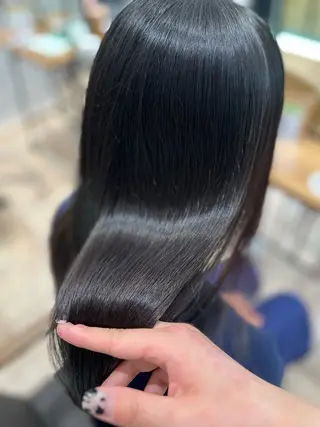 セミロング AVANCE. 古川楓のヘアスタイル