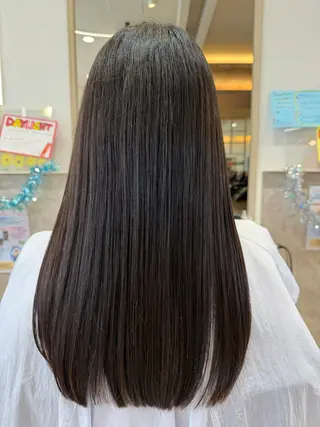 ロング LAULEA Renのヘアスタイル