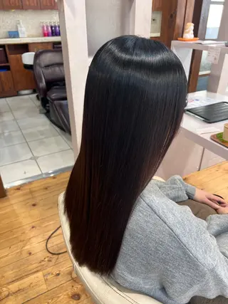 ロング 佐藤 翔空【艶 カラー/縮毛矯正】のヘアスタイル