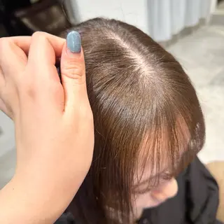 ミディアム カラー シールエクステ/ ブリーチカラーのヘアスタイル