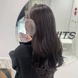 ロング カラー ラベンダー💜 グレージュ🩶のヘアスタイル