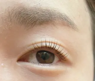 マツエク・マツパ 千坂 優奈のヘアスタイル