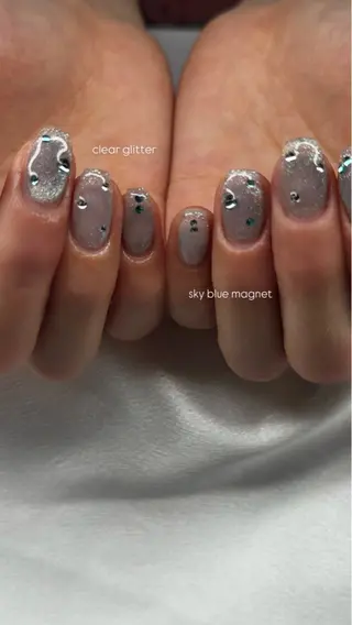 ネイル Sawa ︎︎𓂃⟡.·のネイルデザイン