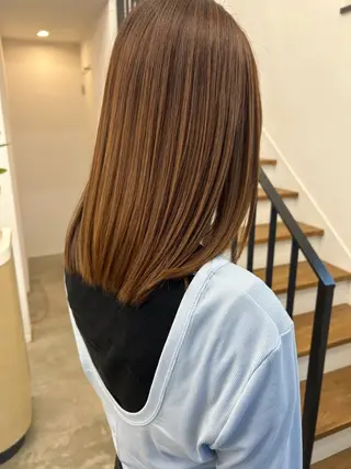 ロング 本澤 朋香のヘアスタイル