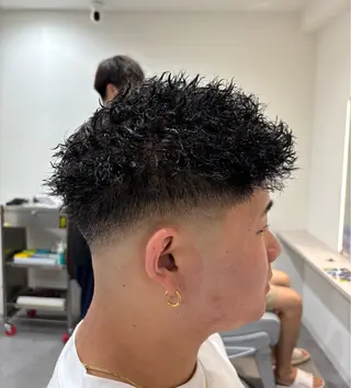 パーマ メンズ 深澤 知樹のヘアスタイル